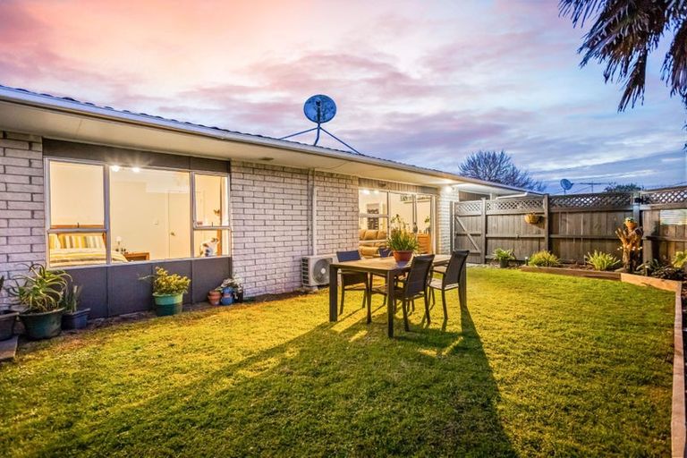 Photo of property in 3/29 Garelja Road, Henderson, Auckland, 0612