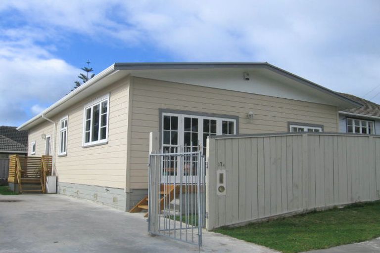 Photo of property in 17/17 Stephen Street, Johnsonville, Wellington, 6037