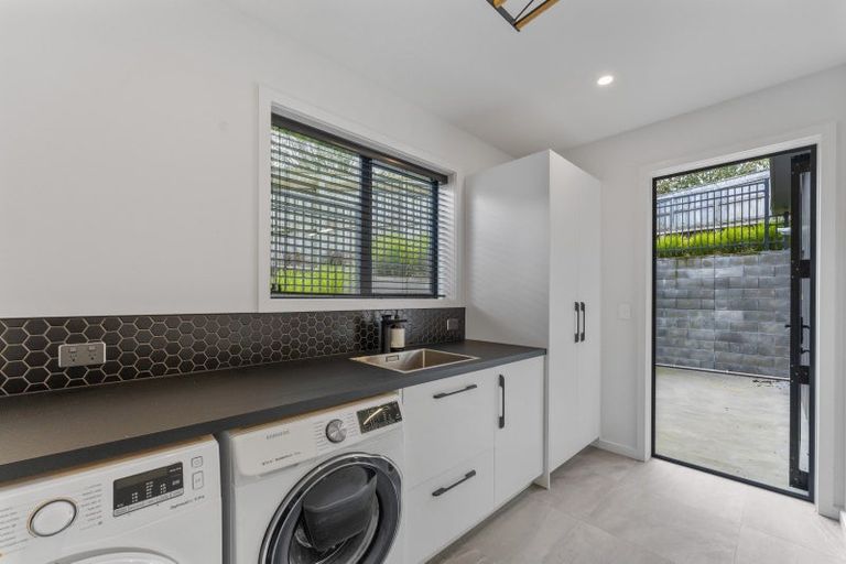 Photo of property in 21 Coprosma Crescent, Waipahihi, Taupo, 3330