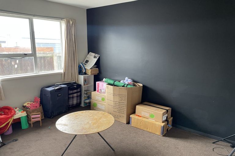 Photo of property in 1/124 Breezes Road, Avondale, Christchurch, 8061