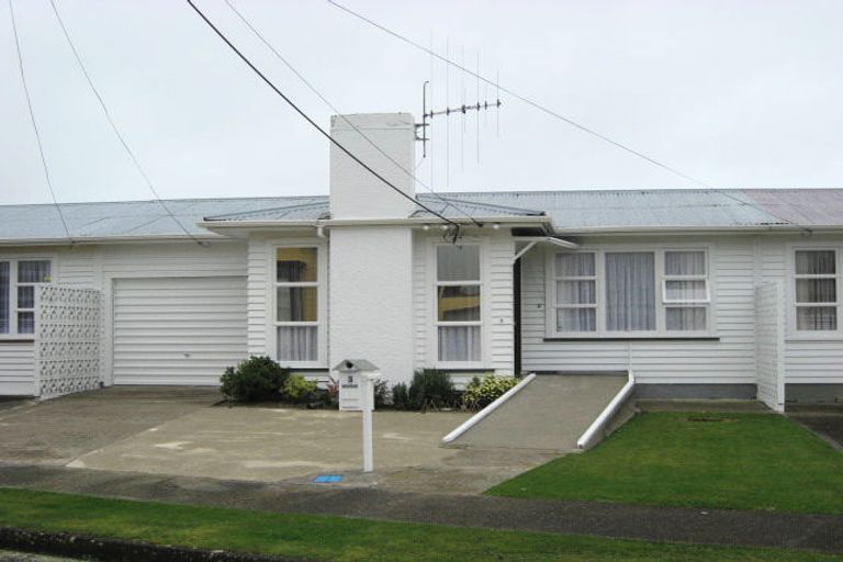 Photo of property in 3 Karaka Crescent, Levin, 5510