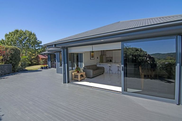 Photo of property in 14a Totara View Road, Wakefield, 7095