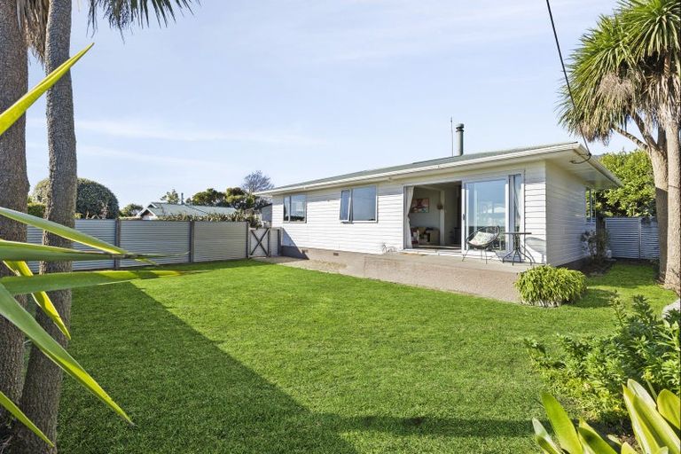 Photo of property in 670 Abel Tasman Drive, Clifton, Takaka, 7183