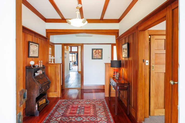 Photo of property in 21 Manapouri Crescent, Hokowhitu, Palmerston North, 4410