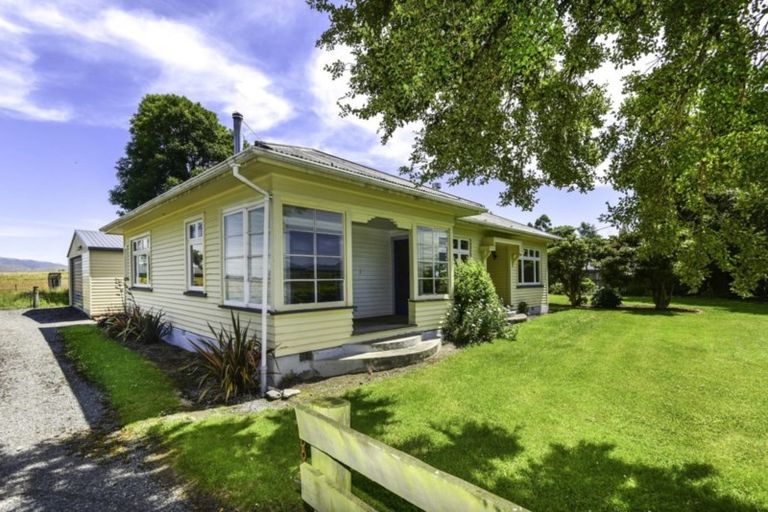 Photo of property in 5565 West Coast Road, Springfield, 7681