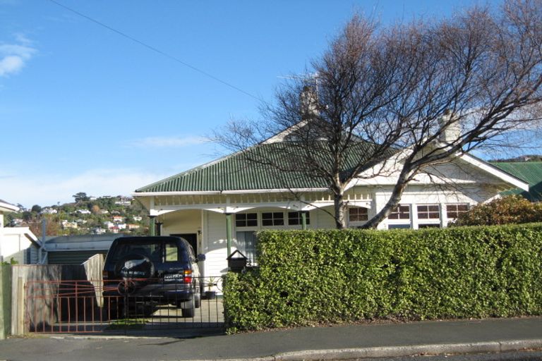 Photo of property in 108 Hargest Crescent, Saint Clair, Dunedin, 9012