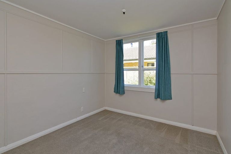 Photo of property in 674 Waikawa Beach Road, Waikawa Beach, Levin, 5573