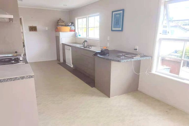 Photo of property in 9 Janet Street, Sunnyhills, Auckland, 2010