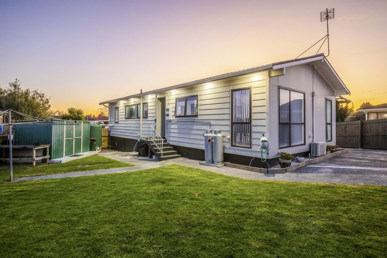 Photo of property in 23 Limond Street, Randwick Park, Auckland, 2105