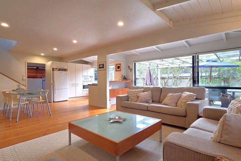 Photo of property in 328b Kenwood Drive, Matarangi, Whitianga, 3592