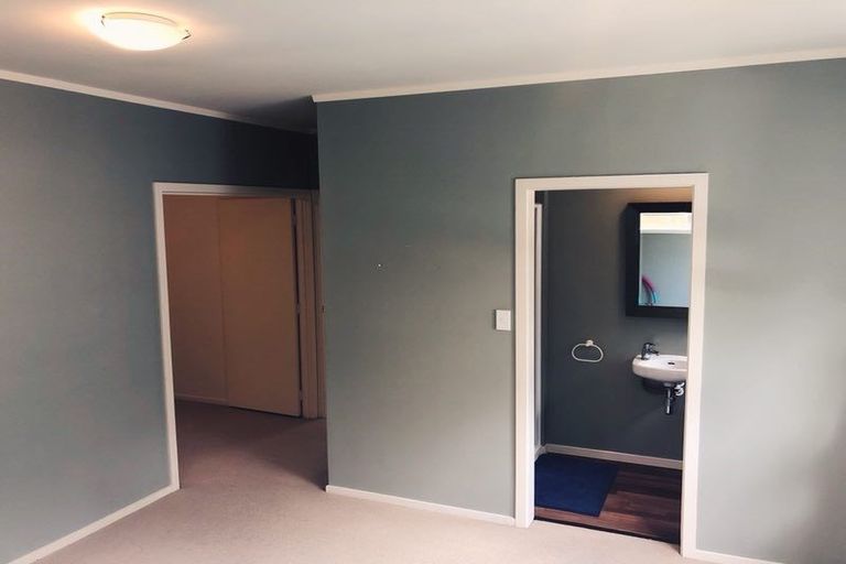 Photo of property in 86 Sartors Avenue, Browns Bay, Auckland, 0630