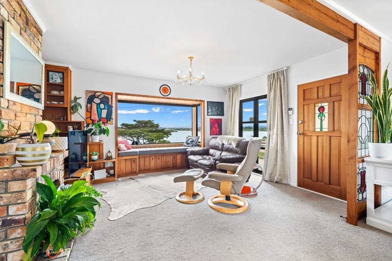 Photo of property in 9 Weir Crescent, Onerahi, Whangarei, 0110