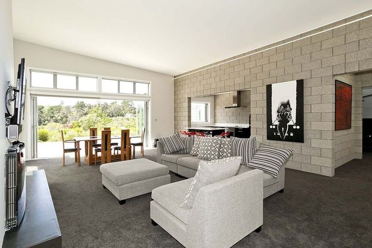 Photo of property in 7b Olwyn Place, Greenhithe, Auckland, 0632