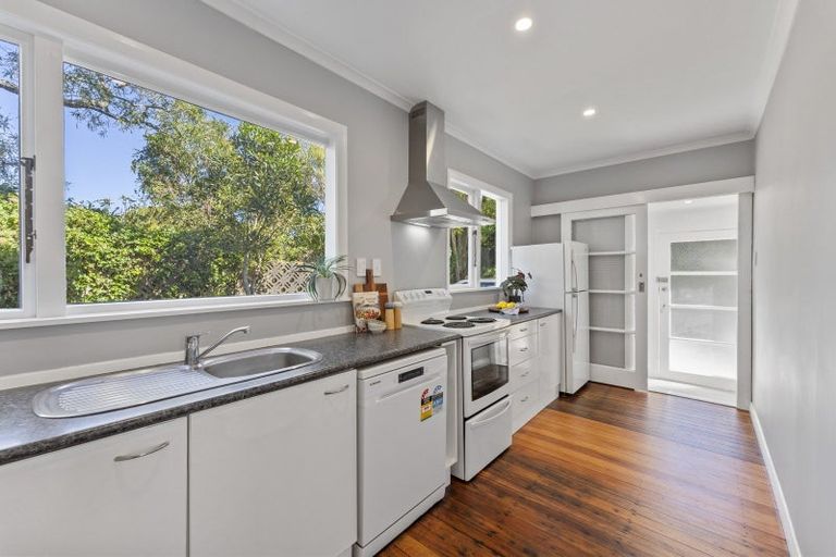Photo of property in 9 Rosehaugh Avenue, Karori, Wellington, 6012