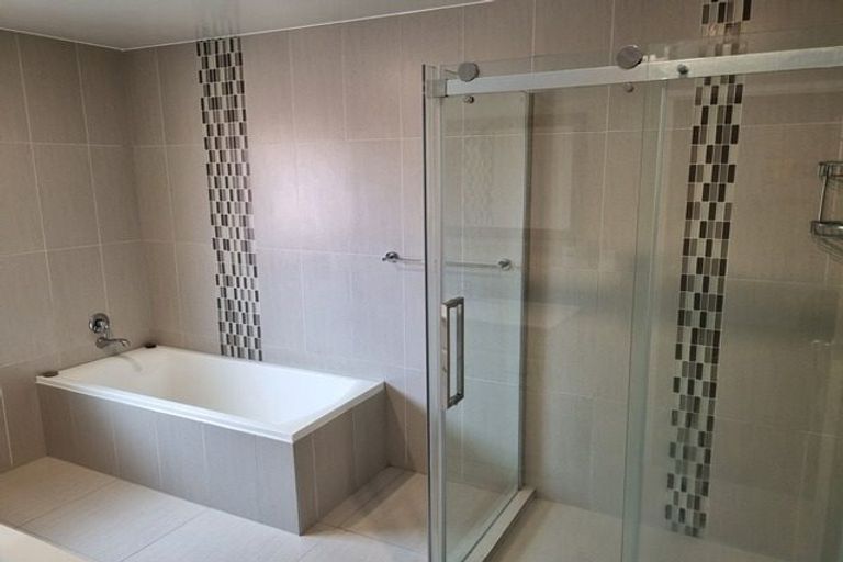 Photo of property in 49 Cyclarama Crescent, Massey, Auckland, 0614