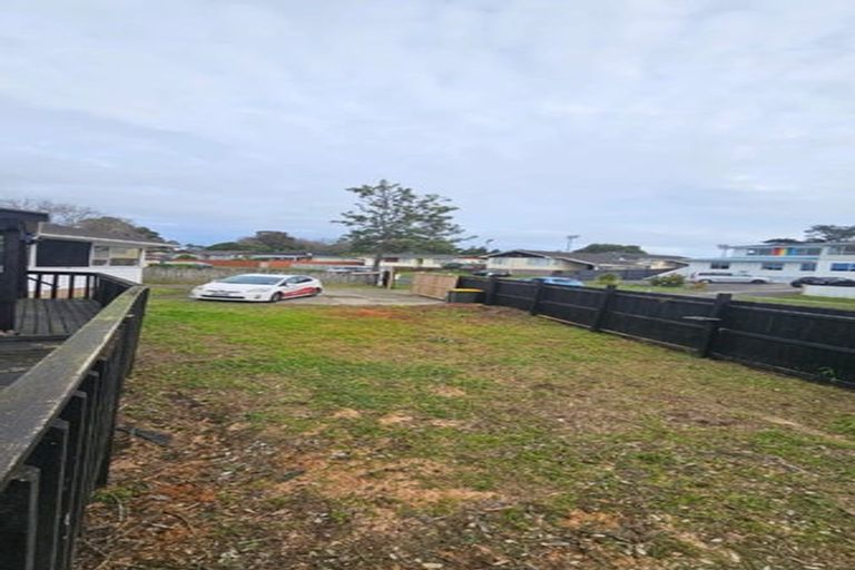 Photo of property in 19 Sandrine Avenue, Clover Park, Auckland, 2019