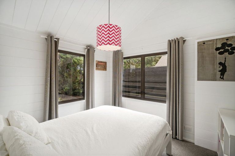 Photo of property in 17 Lowe Park Lane, Pauanui, Hikuai, 3579