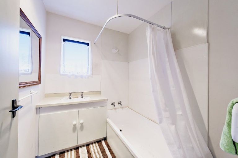 Photo of property in 22 Seadown Crescent, Amberley, 7410