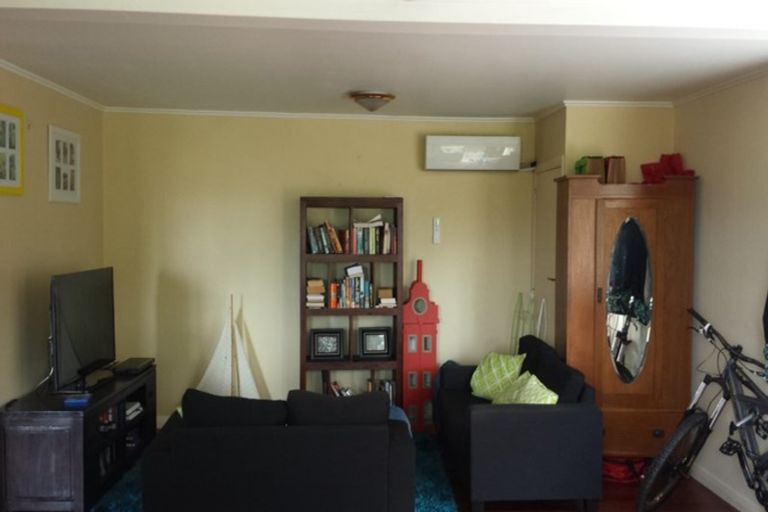 Photo of property in 43b Baroda Street, Khandallah, Wellington, 6035