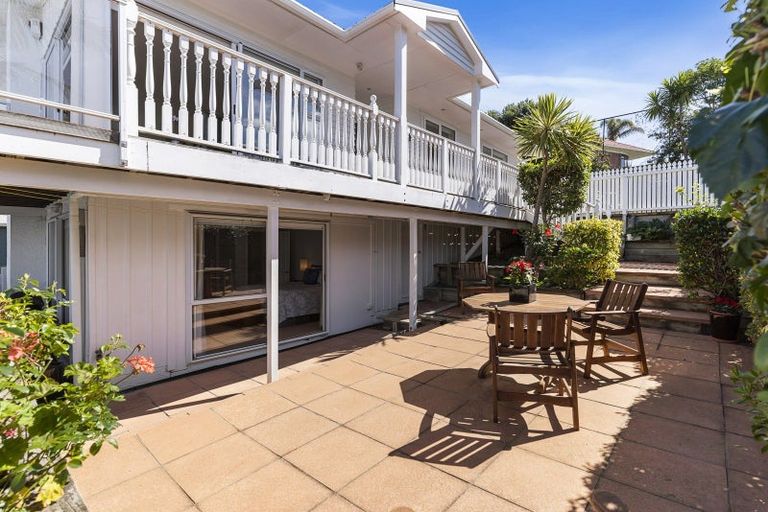 Photo of property in 1/7 Colmar Road, Mellons Bay, Auckland, 2014