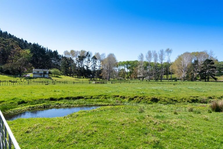 Photo of property in 99 Mcpike Road, Waimauku, 0883