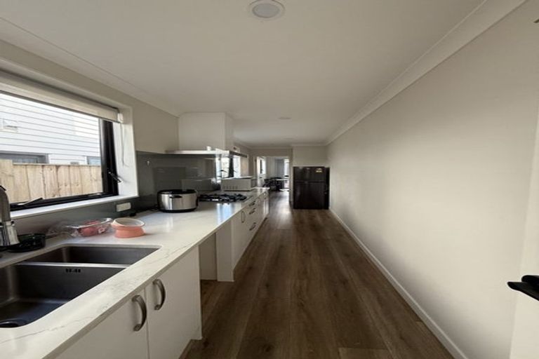 Photo of property in 50 Hikuawa Road, Flat Bush, Auckland, 2019