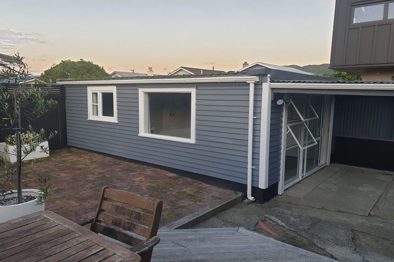 Photo of property in 237 The Esplanade, Petone, Lower Hutt, 5012