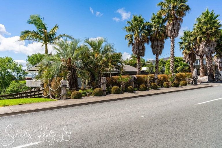 Photo of property in 71 Gorge Road, Maungaturoto, 0520