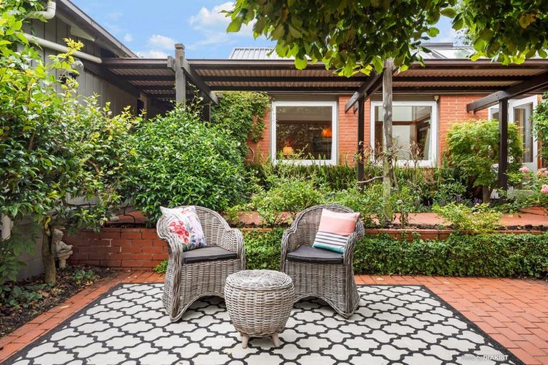 Photo of property in 3 Amapur Drive, Khandallah, Wellington, 6035