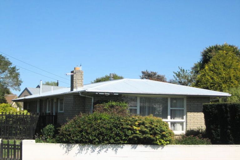 Photo of property in 221 Grimseys Road, Redwood, Christchurch, 8051