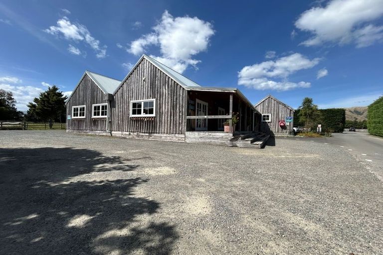 Photo of property in 43 School Road, Te Horo, Otaki, 5582