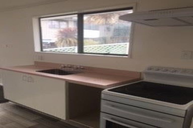 Photo of property in 74a Resolution Road, Welcome Bay, Tauranga, 3112