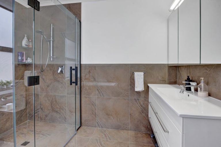 Photo of property in 91a Karina Road, Merrilands, New Plymouth, 4312