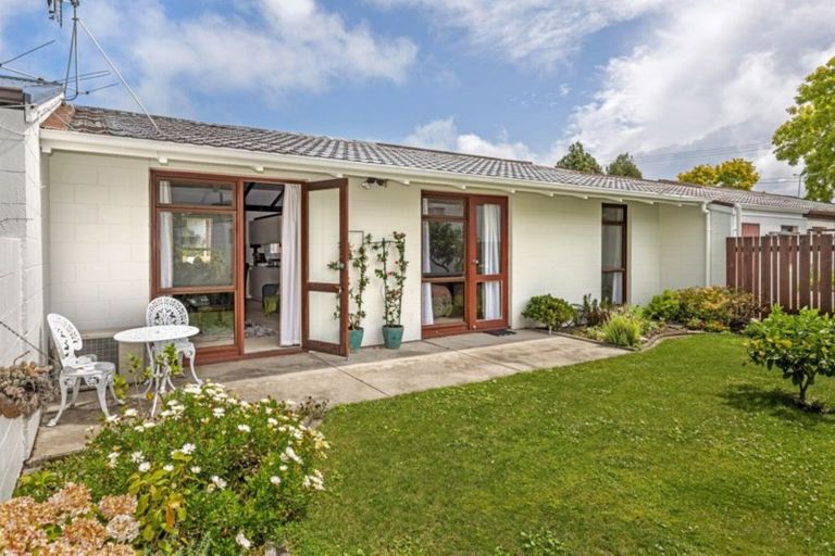 Photo of property in 2/63 Harris Street, Kaiti, Gisborne, 4010