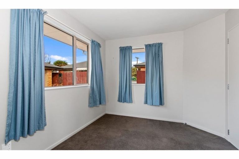 Photo of property in 2/318 Waterloo Road, Islington, Christchurch, 8042
