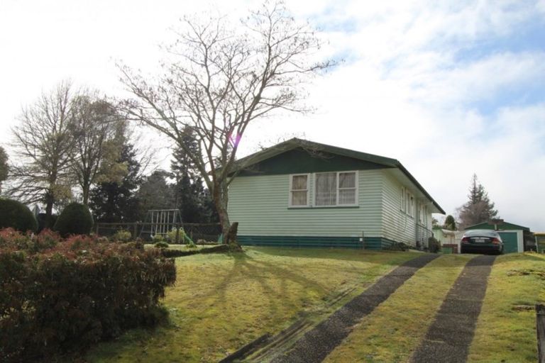 Photo of property in 1 Saint Andrews Drive, Tokoroa, 3420