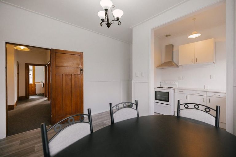 Photo of property in 21 South Street, West End, Palmerston North, 4410