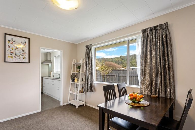 Photo of property in 2/17 Wimbledon Grove, Wainuiomata, Lower Hutt, 5014