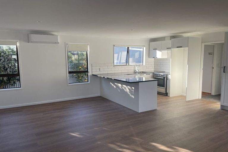 Photo of property in 2/32 Spriggs Crescent, Greenmeadows, Napier, 4112