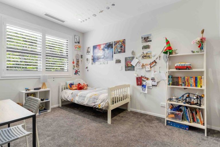 Photo of property in 80 Riverhead Point Drive, Riverhead, 0820