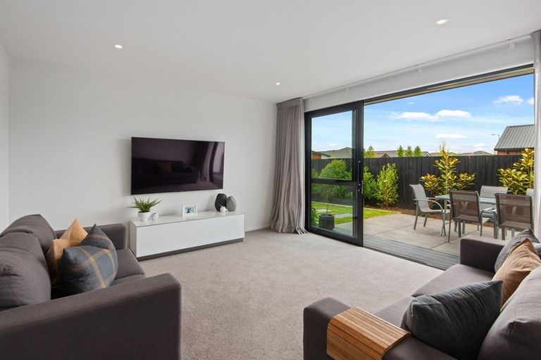 Photo of property in 21 Karere Avenue, Marshland, Christchurch, 8083