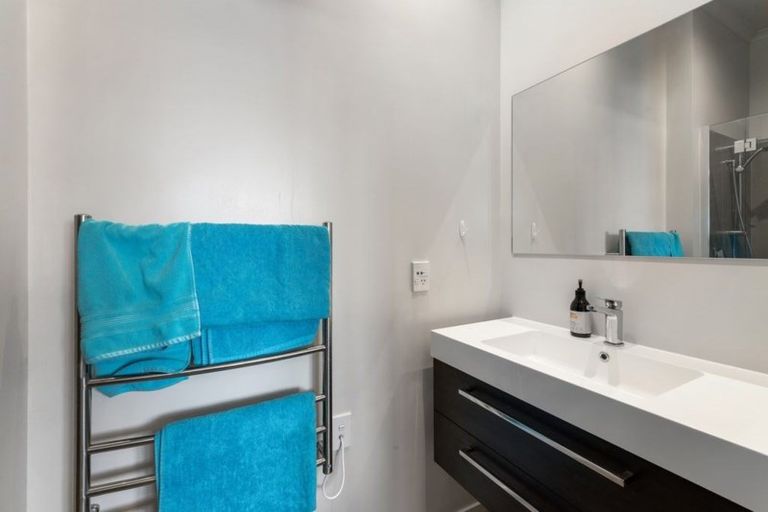 Photo of property in 108 Knowles Street, St Albans, Christchurch, 8052