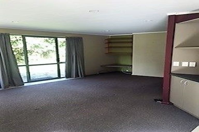 Photo of property in 31 Renown Road, Raumati South, Paraparaumu, 5032