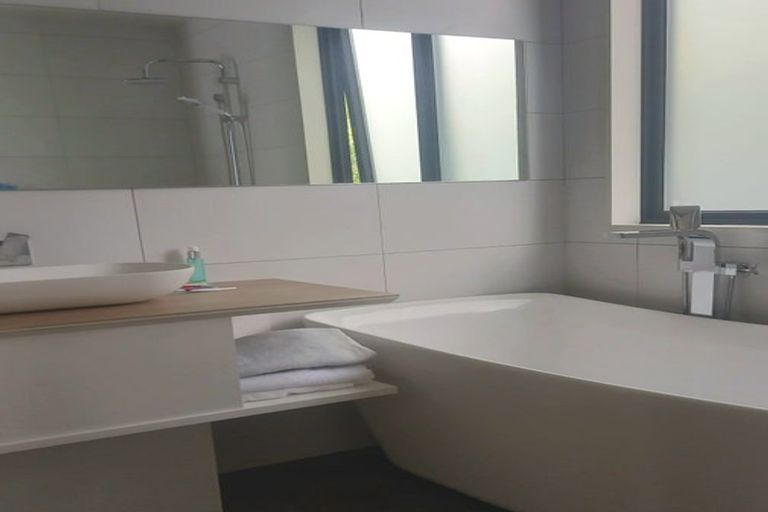 Photo of property in 3 Plumwood Lane, Cashmere, Christchurch, 8022