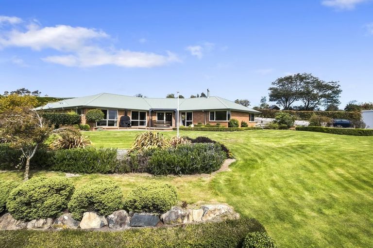 Photo of property in 8 Wavy Knowes Drive, Waldronville, Dunedin, 9018