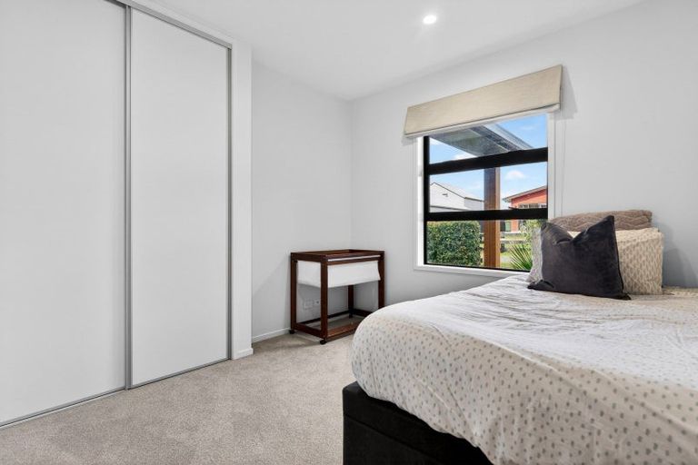 Photo of property in 122c Monument Road, Clevedon, 2582
