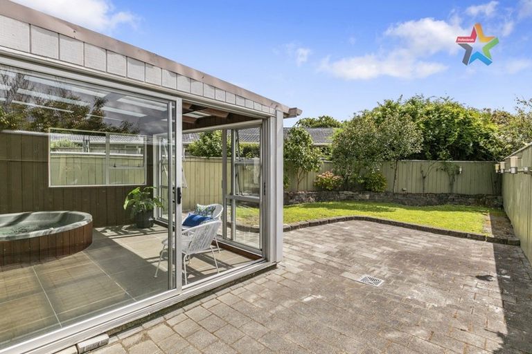 Photo of property in 82 Oxford Terrace, Epuni, Lower Hutt, 5011