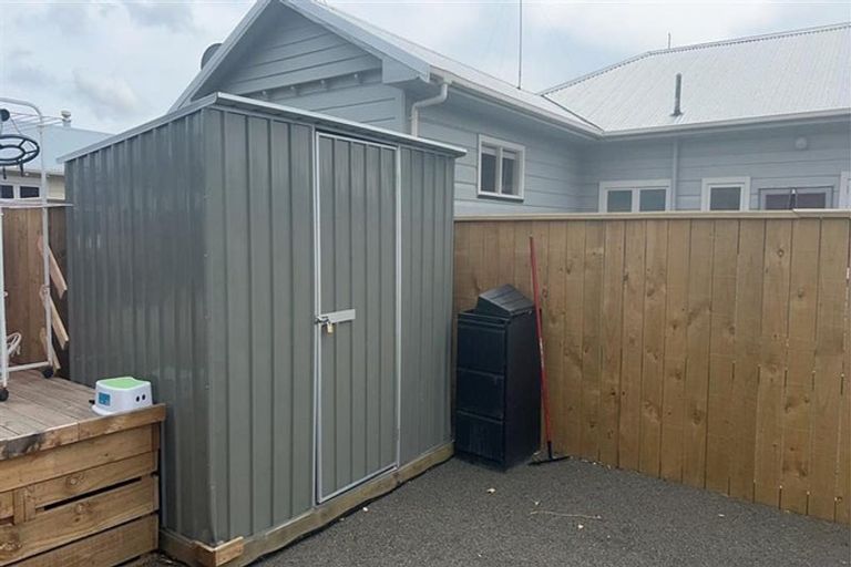 Photo of property in 27 Duke Street, Levin, 5510