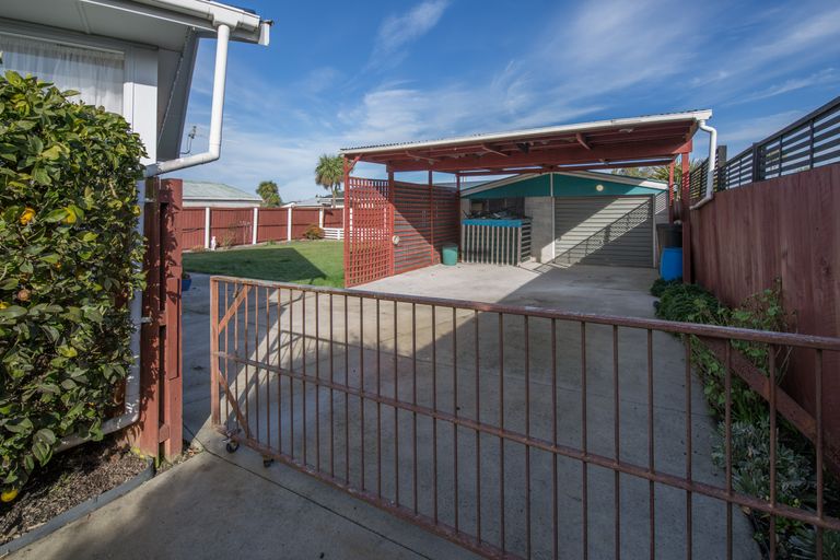 Photo of property in 23 Monowai Crescent, North New Brighton, Christchurch, 8083