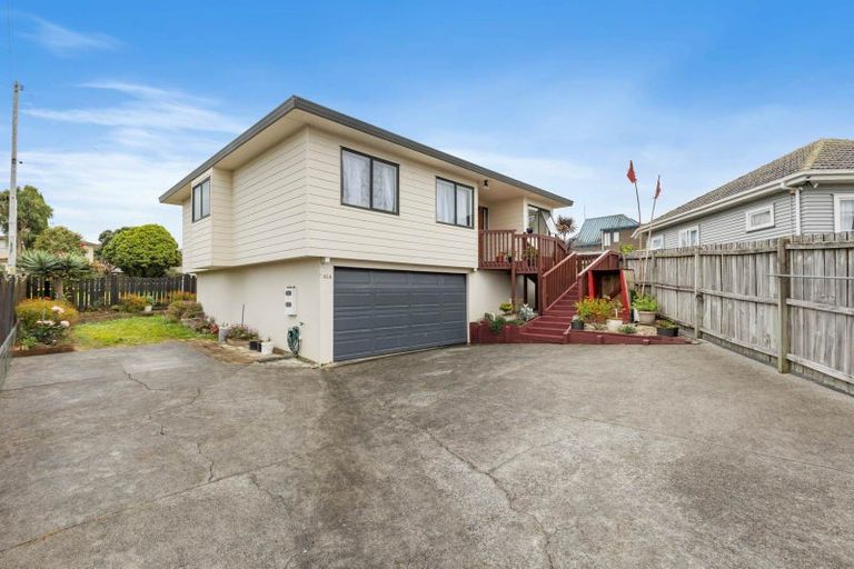 Photo of property in 2/83 Park Avenue, Papatoetoe, Auckland, 2025